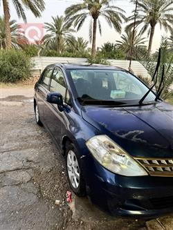 نيسان فيرسا
